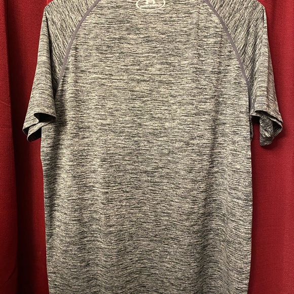 Under Armour-‎ Polyester Heather Grey Shirt-Medium - Picture 2 of 5